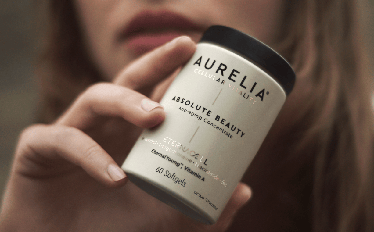 Person holding a Aurelia product with a blurred background